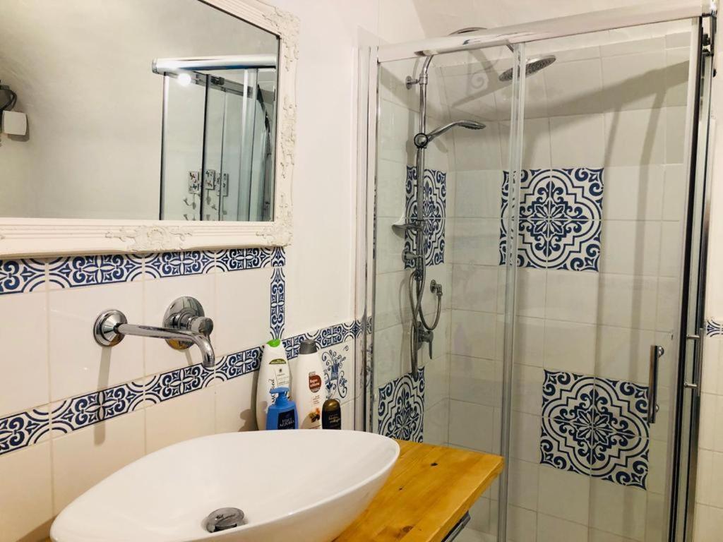 Casa Eleonora - Family Holiday Home Near Beach Боза Екстериор снимка