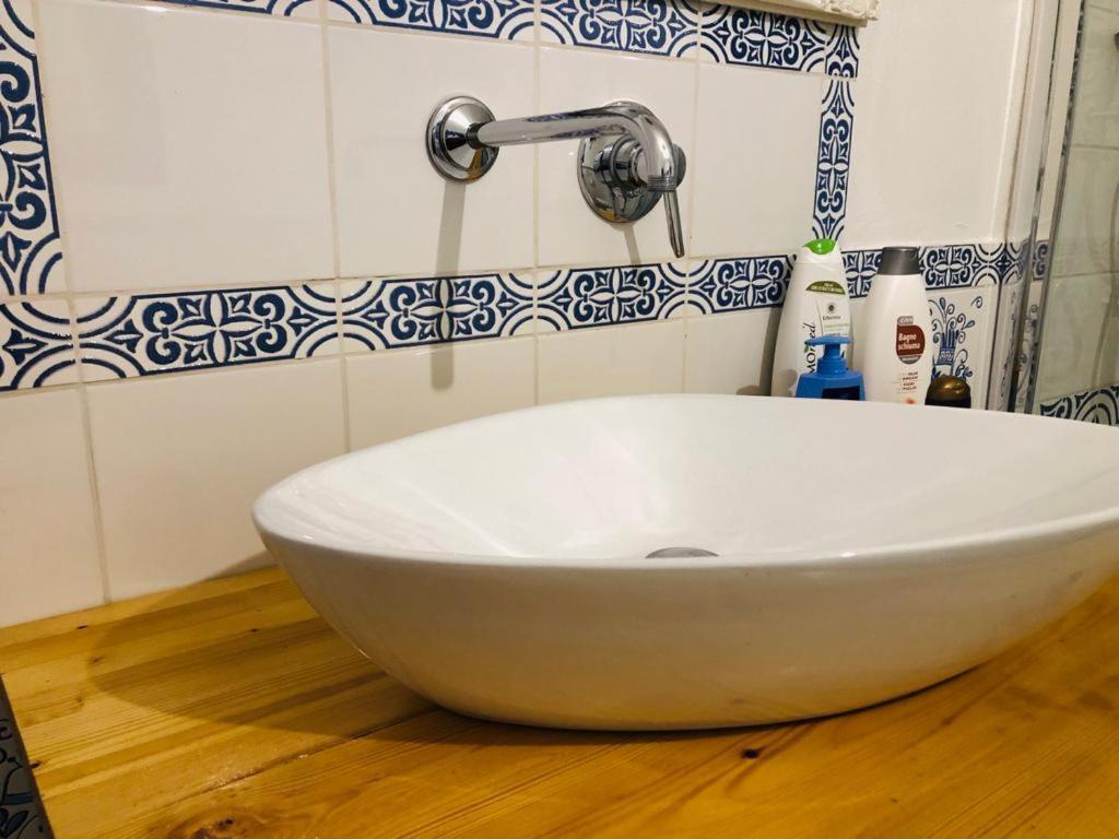 Casa Eleonora - Family Holiday Home Near Beach Боза Екстериор снимка